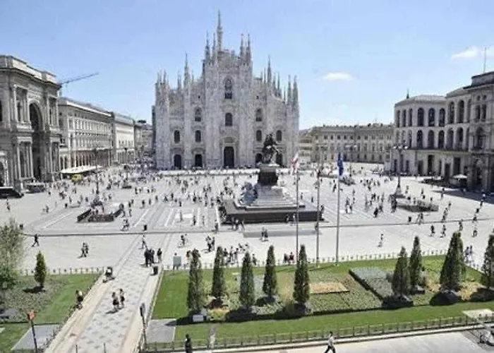 Duomo With Lovely Terrace * Milano